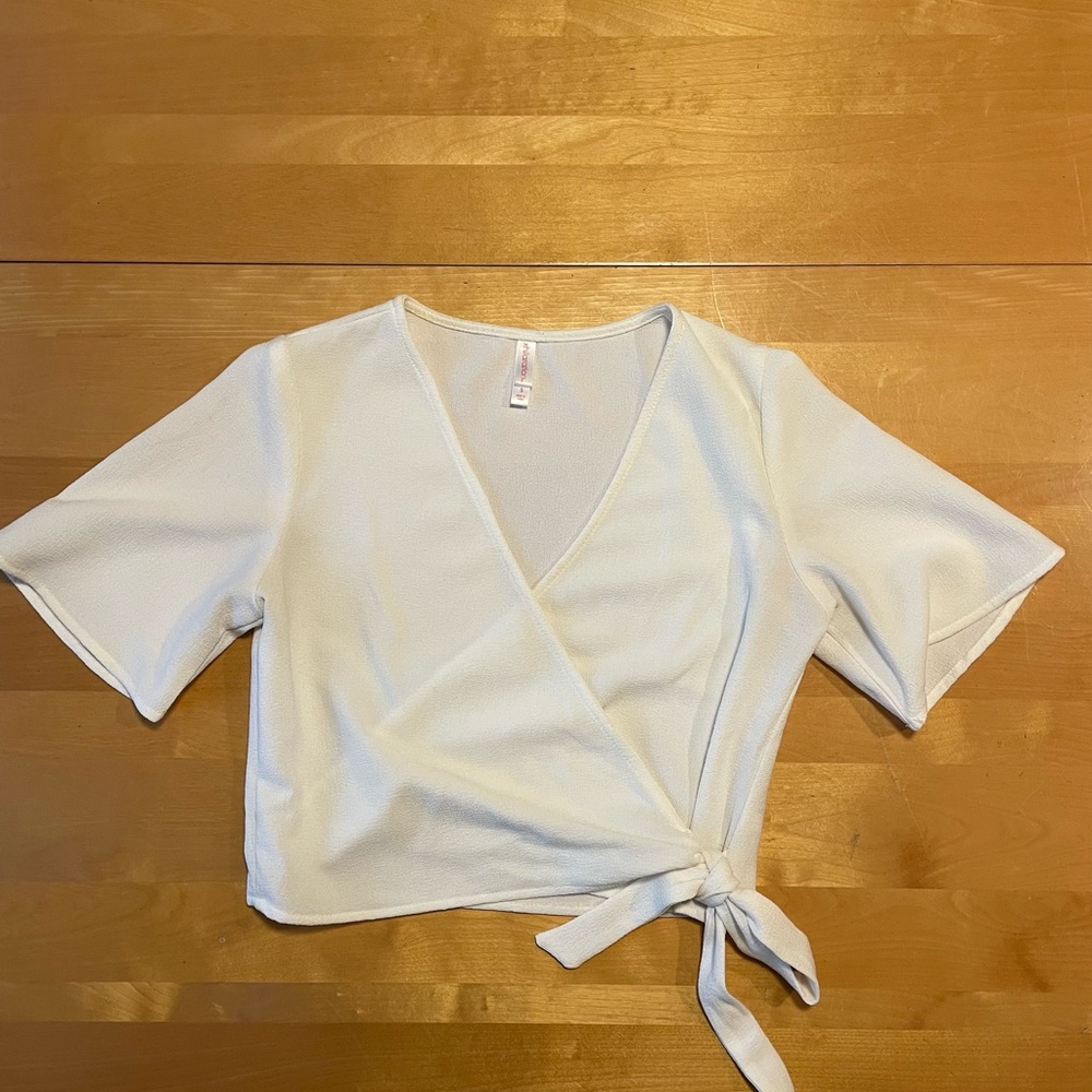Xhilaration Tie Front Blouse - Size S - Picture 4 of 7